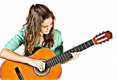 Nhận dạy đàn Guitar tại nhà Cần Thơ